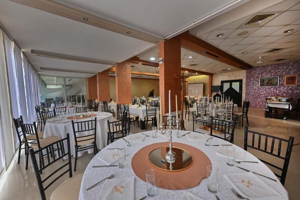 Hotel Tiski Cvet Novi Becej Exterior photo