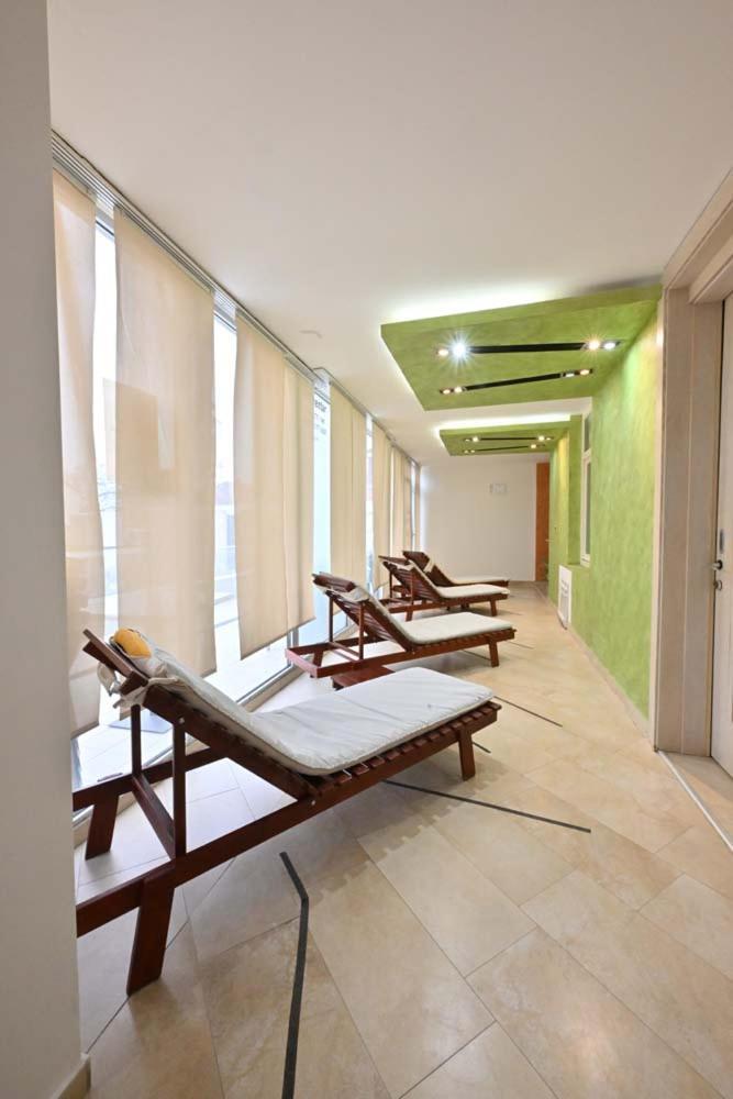 Hotel Tiski Cvet Novi Becej Exterior photo